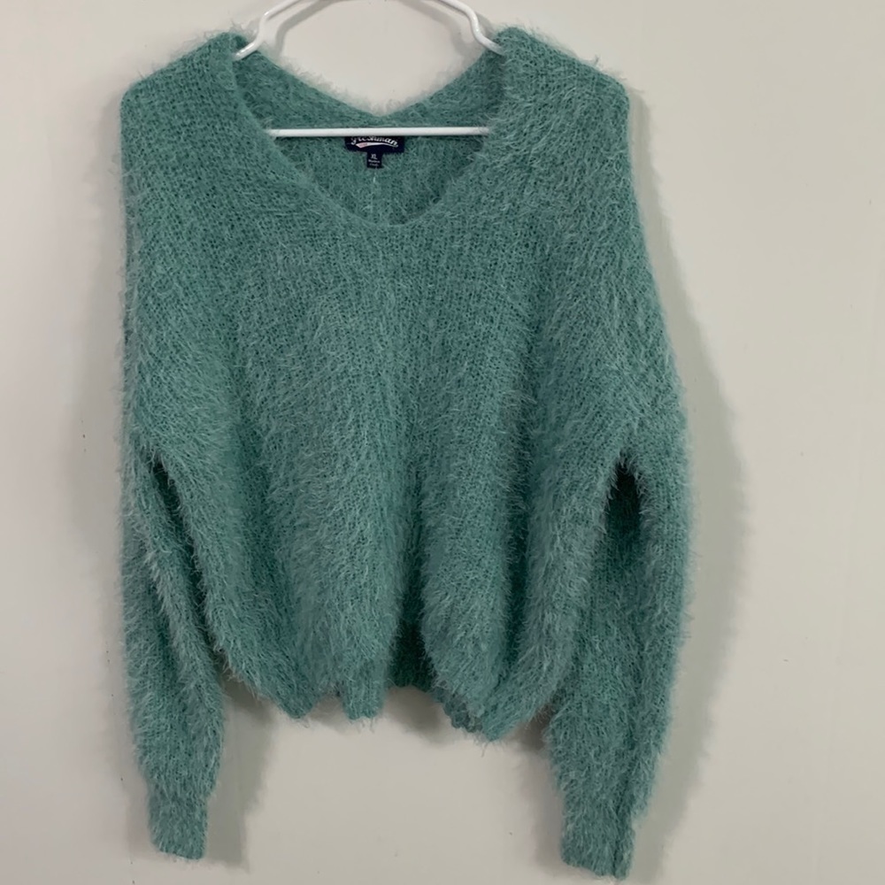 Freshman 1996 XL Eyelash Sweater, super soft and NWT, pretty blue w green tint
